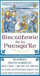 Magali une Motarde de la région travaille à la biscuiterie.