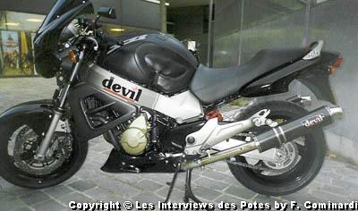 Copyright © Les Interviews des Potes by Moto Club des Potes